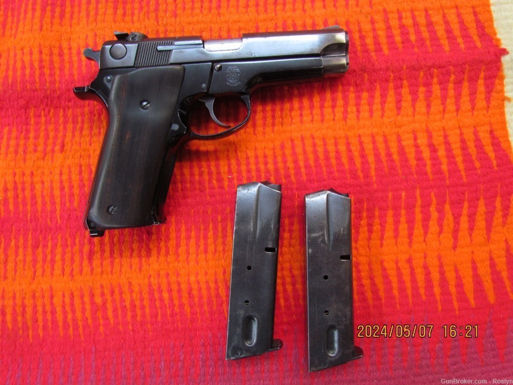 S&W Model 59 ,9mm ,4 inch barrel ,3 mags-img-0