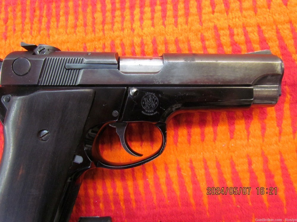 S&W Model 59 ,9mm ,4 inch barrel ,3 mags-img-3