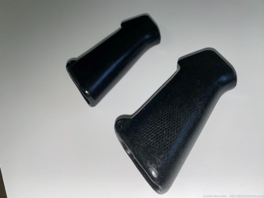 USGI M16 AR15 pistol grips, battle worn cond.-img-5