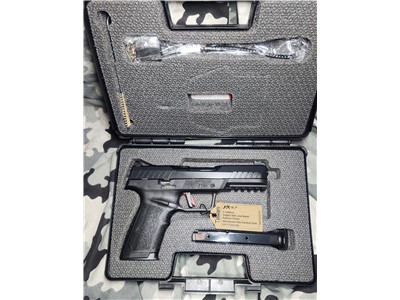 Tisas PX-5.7 pistol Five Seven 57 20+1 2 mags