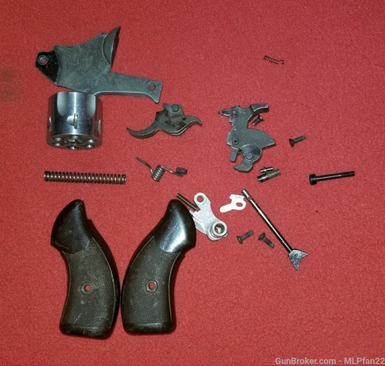 Titan T-18 22 revolver parts set -img-0