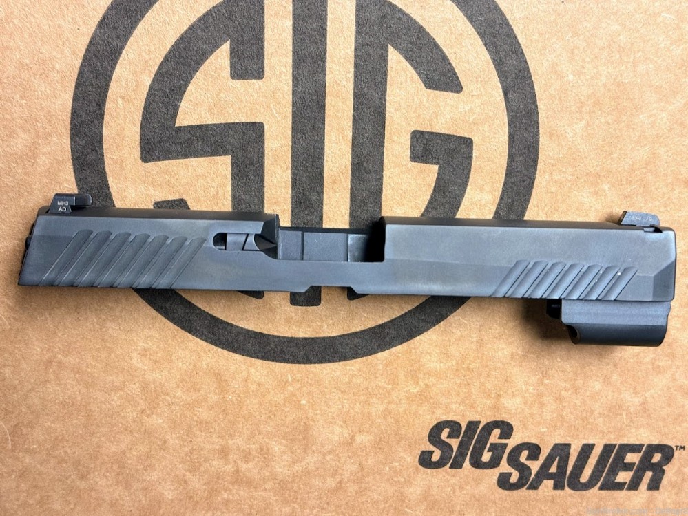 Sig Sauer P320 Slide, Full Size, 4.7" 9mm, Night sights-img-1