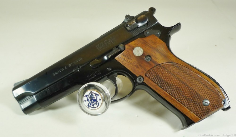Smith & Wesson Model 39 "No Dash" 9mm in ORIGINAL box, high condition-img-0