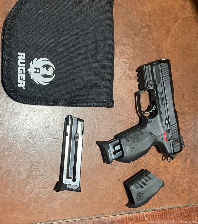Ruger SR22, two 10rd mags, carrying case, lasermax laser-img-4