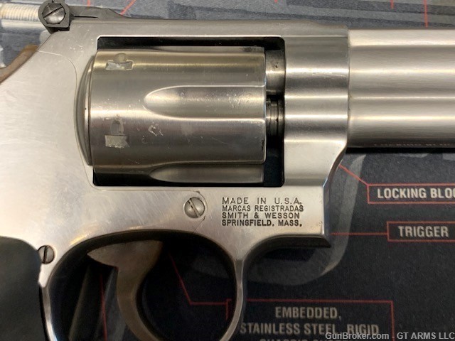 Smith And Wesson 617-5 6" Barrel .22LR-img-6