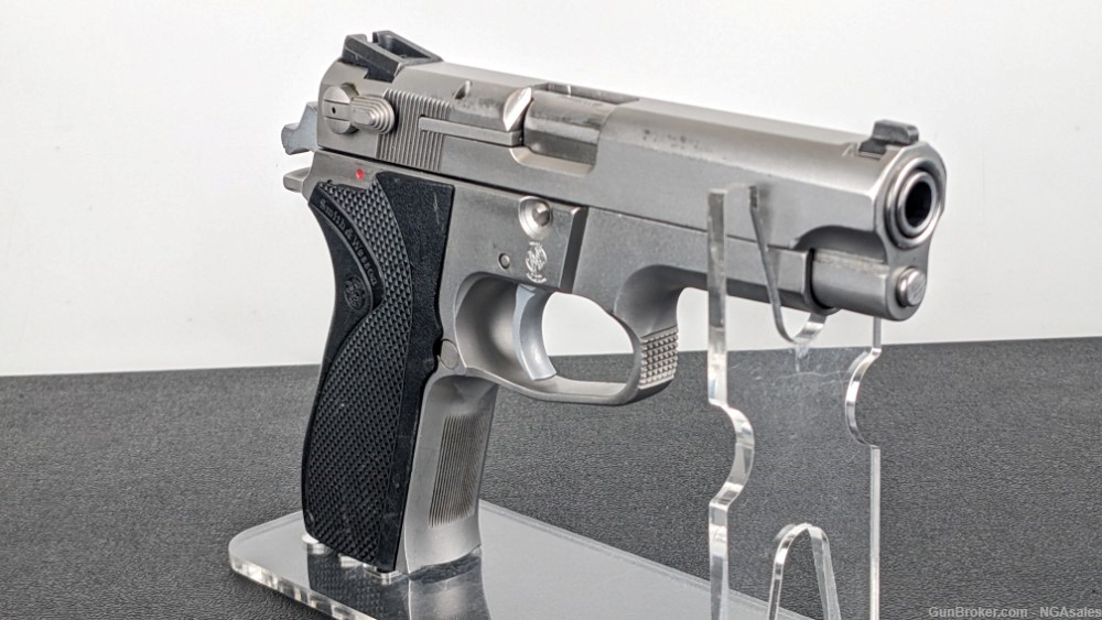 Smith & Wesson|Mod. 5906 Stainless|4" 9MM DA/SA|(5) 15-Rd. Mags.|Good-img-5