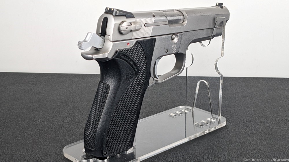 Smith & Wesson|Mod. 5906 Stainless|4" 9MM DA/SA|(5) 15-Rd. Mags.|Good-img-3