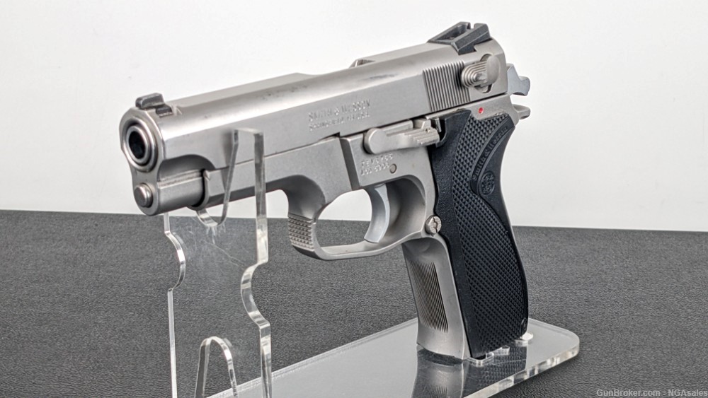 Smith & Wesson|Mod. 5906 Stainless|4" 9MM DA/SA|(5) 15-Rd. Mags.|Good-img-6