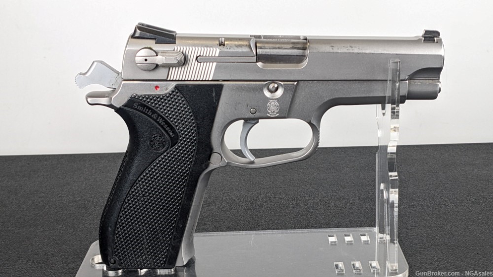 Smith & Wesson|Mod. 5906 Stainless|4" 9MM DA/SA|(5) 15-Rd. Mags.|Good-img-4