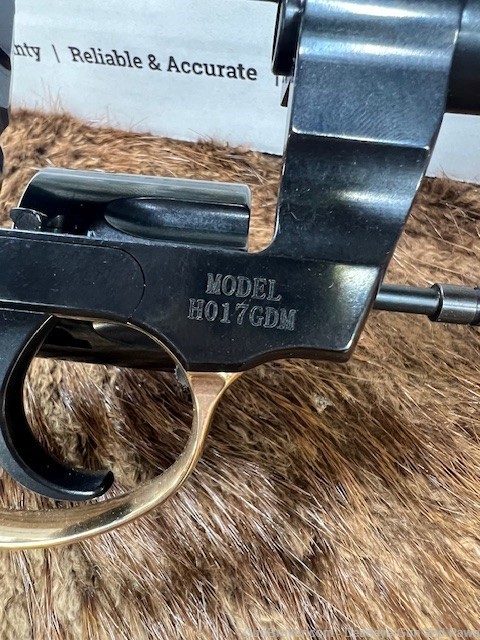 NEW Henry Big Boy Revolver 357mag  With Gunfighter Grip & 4" Barrel -img-4