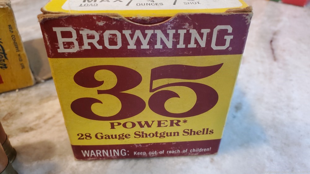 Western Super X and Browning 28 Gauge vintage shotshells - 43 shells-img-10