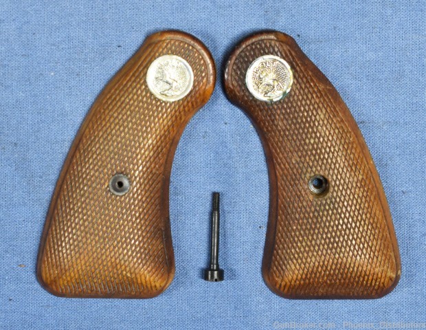 COLT COBRA GRIPS-img-0