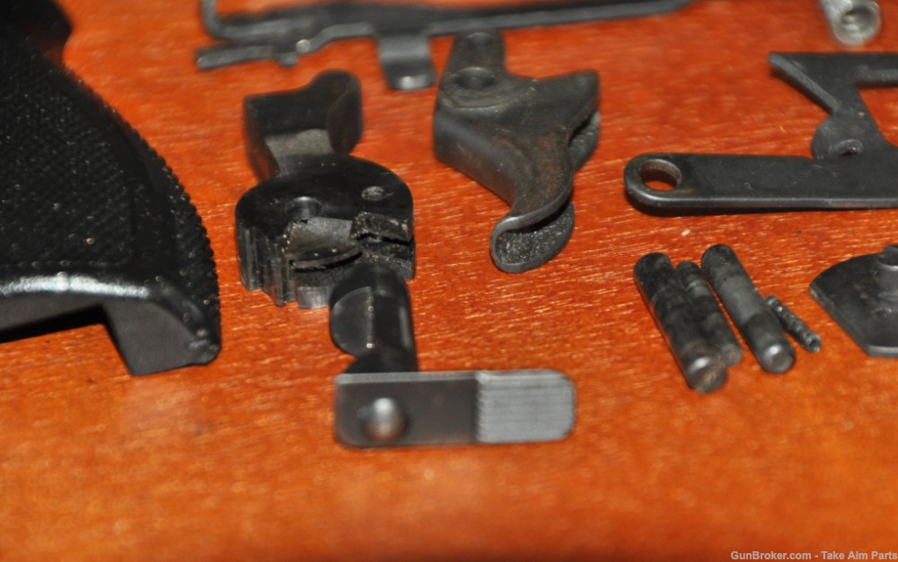 Sig Sauer P225 9mm Grips Trigger Hammer & Parts-img-7