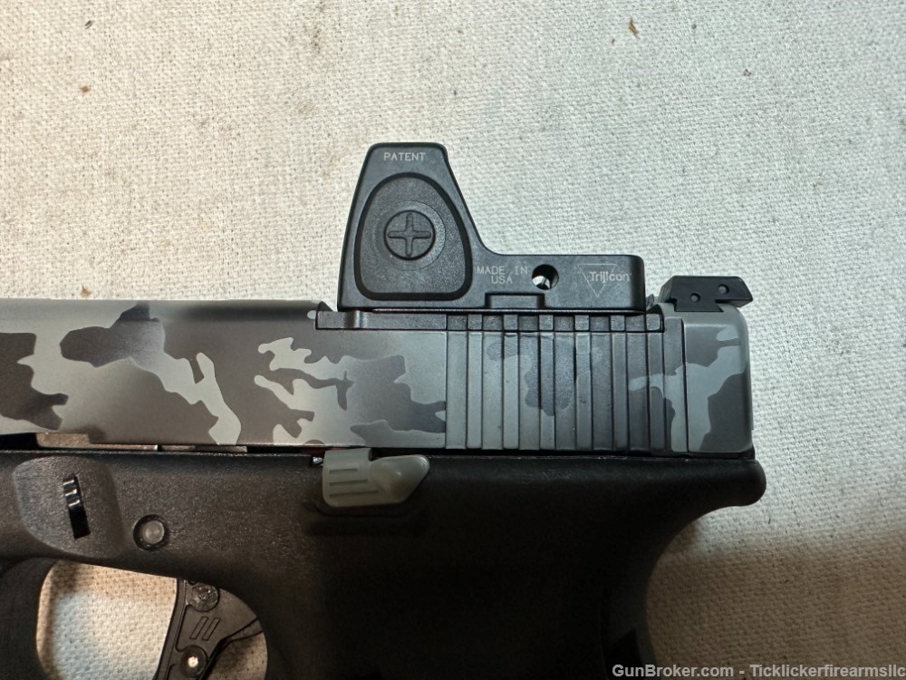 Custom Glock 34 Gen 5, Trijicon, 8 Mags, 17RD, Plus Much More!-img-10
