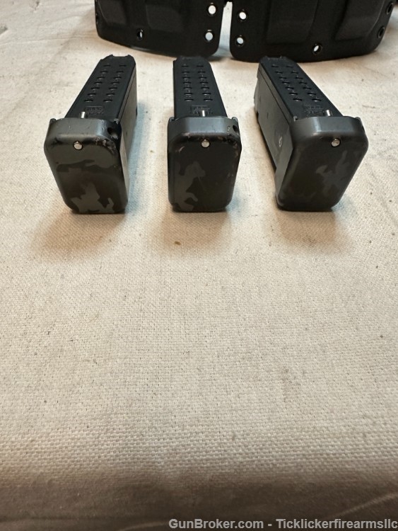 Custom Glock 34 Gen 5, Trijicon, 8 Mags, 17RD, Plus Much More!-img-47