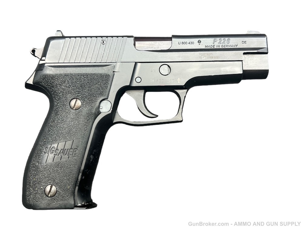SIG SAUER P226  9mm  - GERMAN - 2008- PENNY START!-img-0
