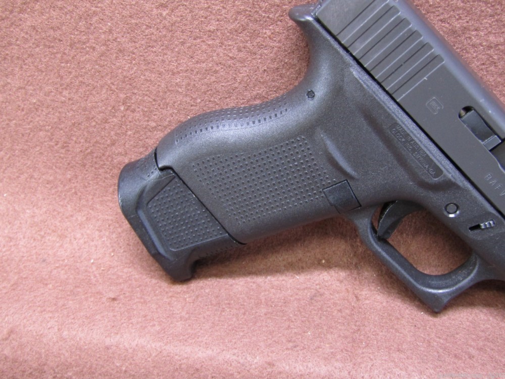 Glock Model 43 9 mm Semi Auto Pistol 2x 6 Rd Mags-img-2