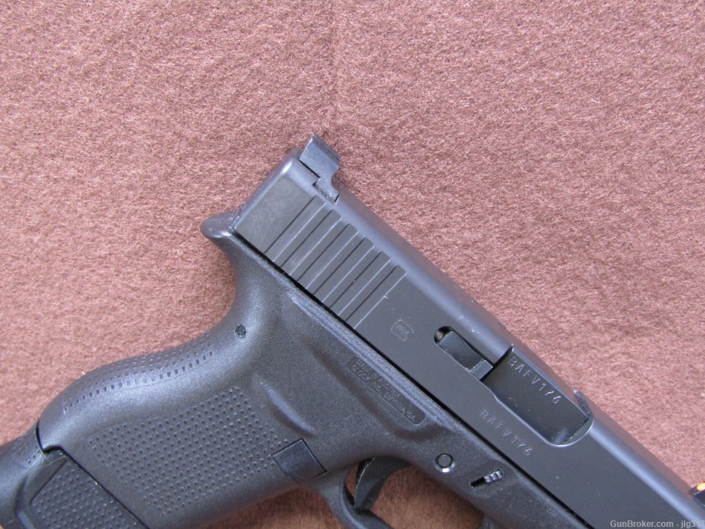 Glock Model 43 9 mm Semi Auto Pistol 2x 6 Rd Mags-img-3