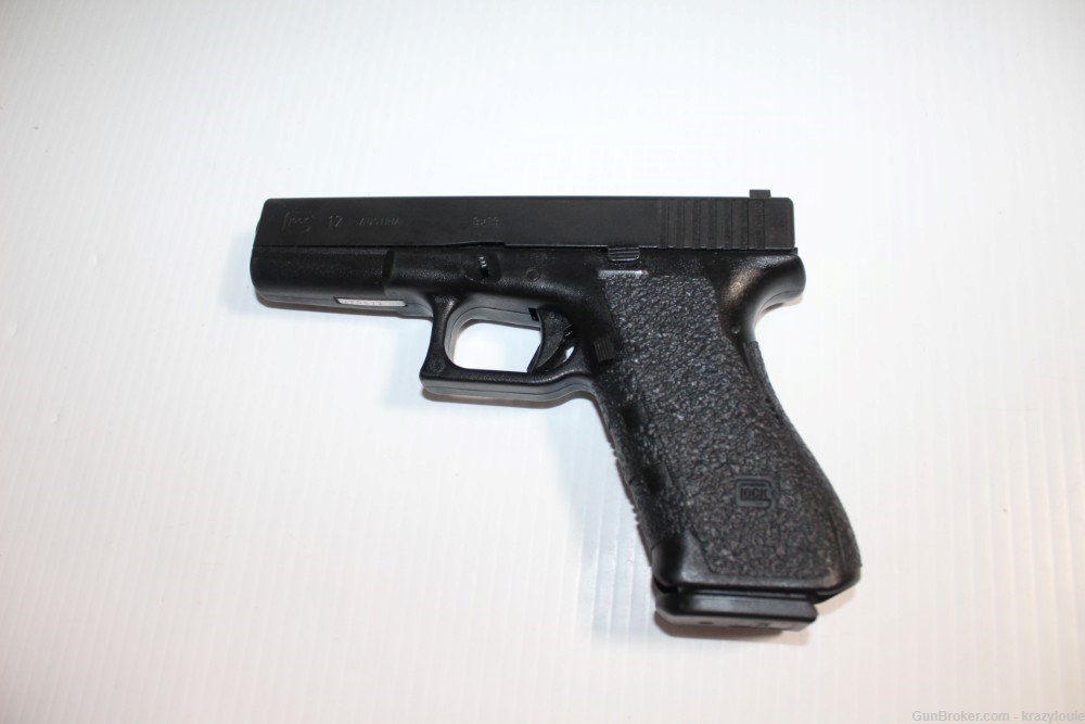 Glock 17 Gen 2 9mm 9x19 4" Semi Auto Pistol G17 w/ 10rnd Mag NICE-img-10