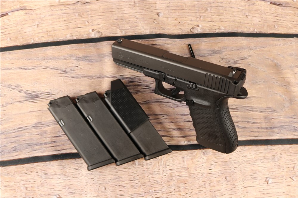 Glock 20 Gen 4 10mm 4 ¾" Barrel Box 3 Mags 15 Rounds-img-3
