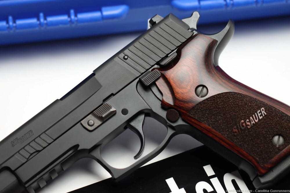 Sig Sauer P220R Elite 45 ACP Semi Automatic Pistol with Box-img-6