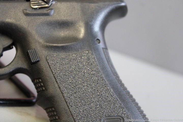 Glock 22 Gen3 .40S&W Item P-93-img-3