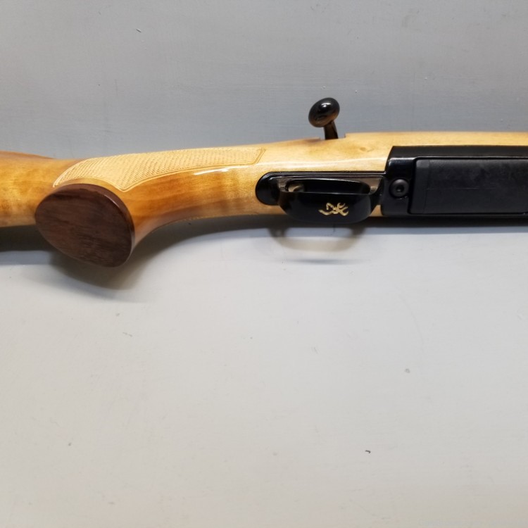 Browning X-Bolt Medallion .300 Win Mag 26" 3rnd Maple Like New!-img-8