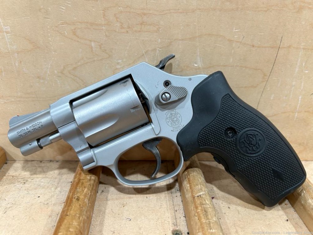SMITH & WESSON 637-2 AIRWEIGHT WITH CRIMSON TRACE 24137-img-1