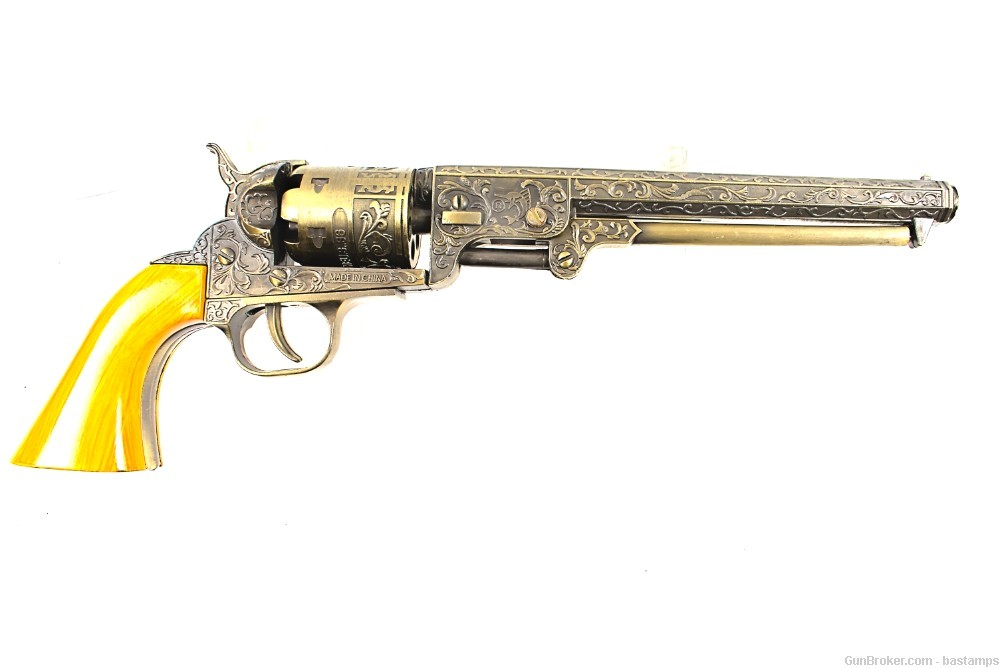 Toy/Prop/Non-functional Copy of Colt’s 1851 Navy Revolver  -img-1