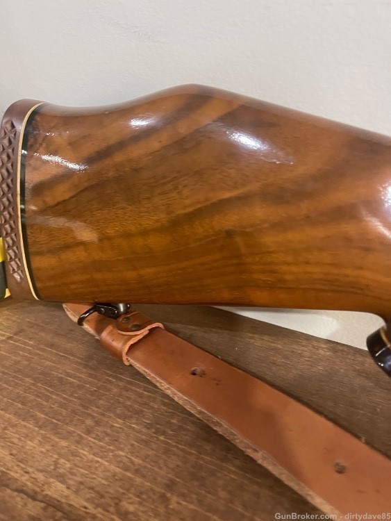 Beautiful weatherby mark v deluxe 270 wby magnum must see this jewel -img-11