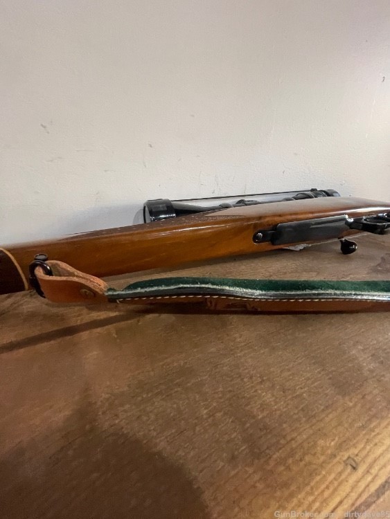 Beautiful weatherby mark v deluxe 270 wby magnum must see this jewel -img-32