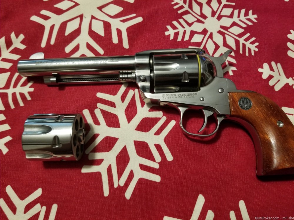 Ruger Vaquero Bright Stainless 40S&W convertible -img-0