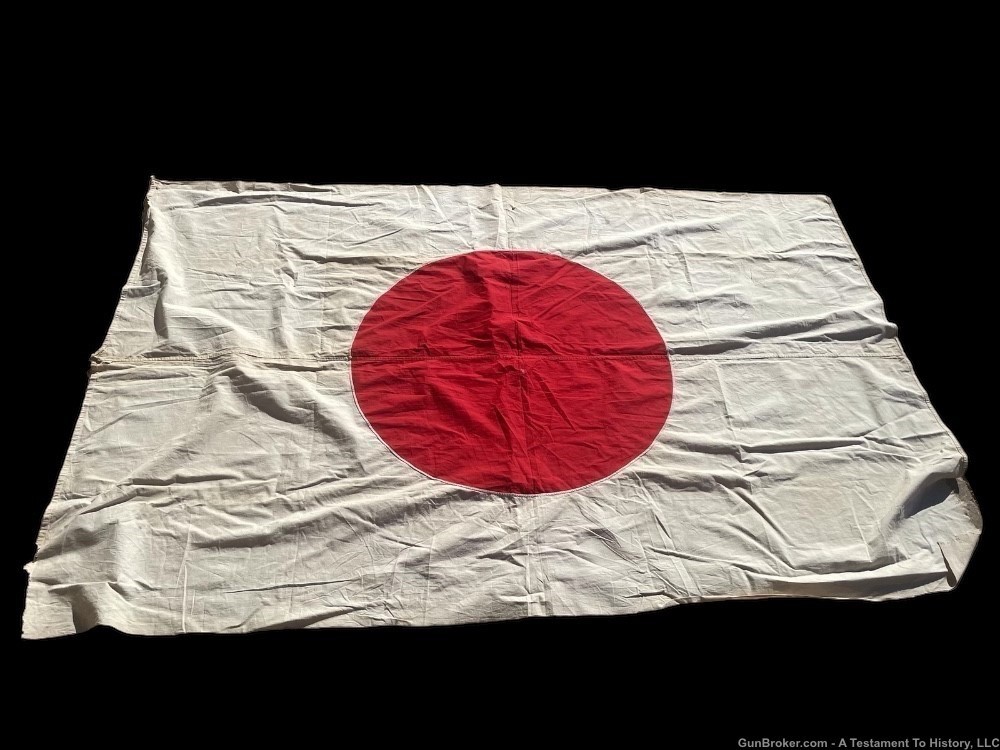 WWII JAPANESE LARGE BARRACKS FLAG- WITH VETERAN CAPTURE PAPERS PROVENANCE-img-3