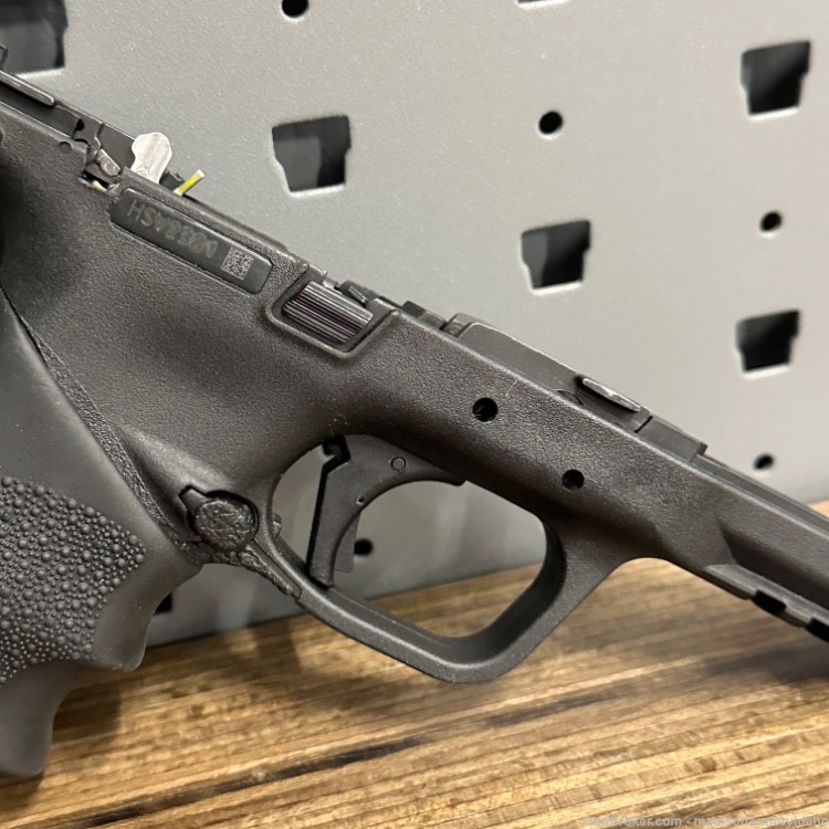 Smith & Wesson M&P40 .40 S&W GUNSMITH SPECIAL! Penny Auction!-img-4
