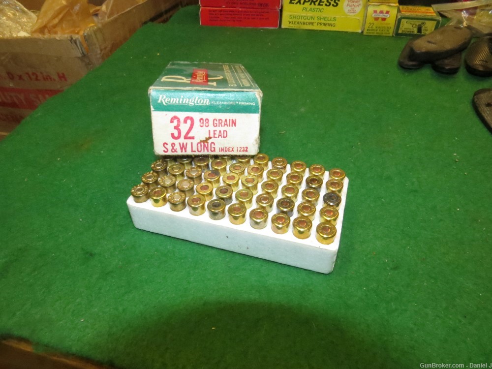 Collector's  Vintage 32 S&W Short Ammo in a Long Box, (50) Rounds-img-0
