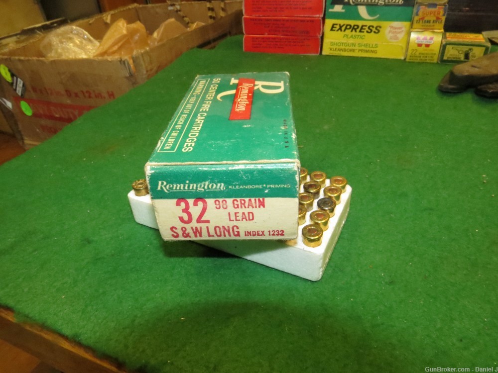 Collector's  Vintage 32 S&W Short Ammo in a Long Box, (50) Rounds-img-2