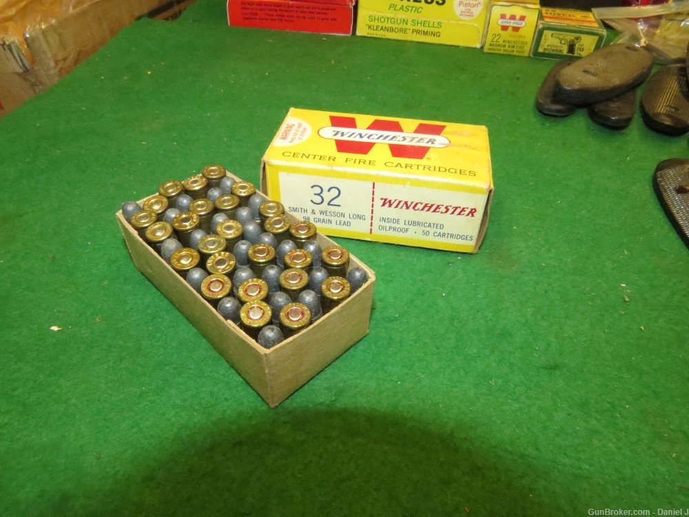  Collectors Vintage Winchester .32 Smith & Wesson Long Ammo, Box is Awesome-img-1