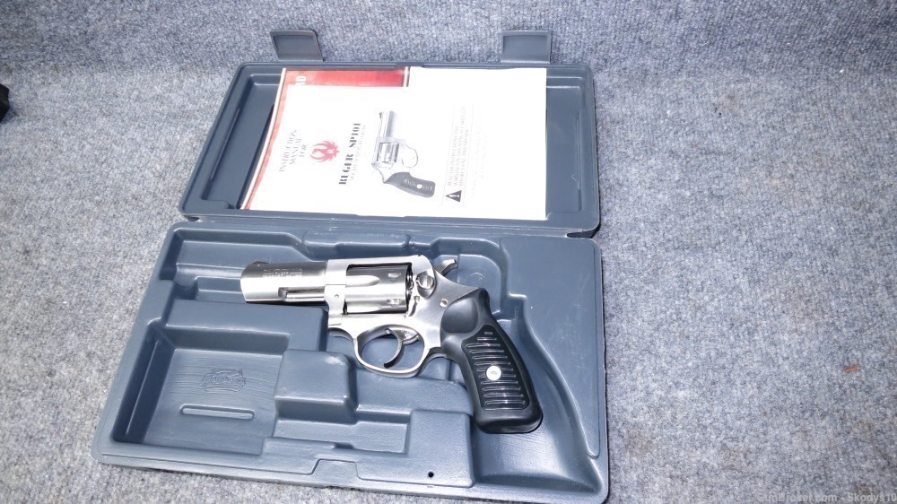 RUGER SP101 .327 FEDERAL MAGNUM, VERY GOOD USED CONDITION WITH BOX. -img-11