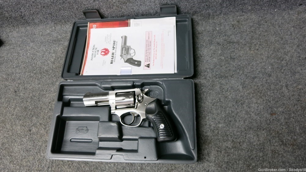 RUGER SP101 .327 FEDERAL MAGNUM, VERY GOOD USED CONDITION WITH BOX. -img-12