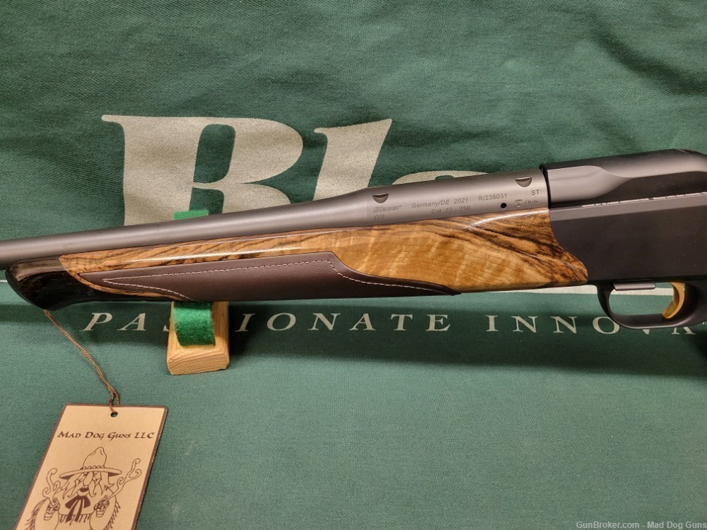 BLASER R8  SUCCESS, RIGHT HAND, ANY CALIBER. GRADE 7 WOOD.-img-2