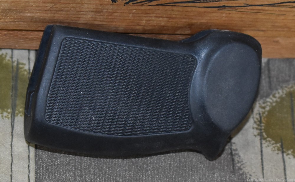 Rubber Makarov Pistol Grip-img-1