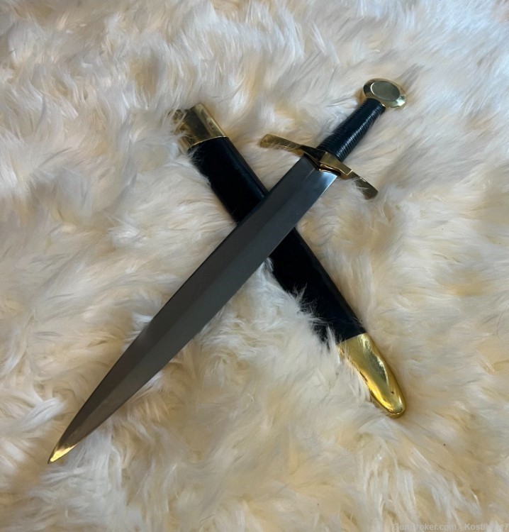 Knights dagger with brass pommel - B-Ware-img-1
