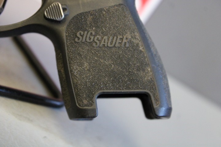 Sig Sauer P250 9mm Item P-121-img-5