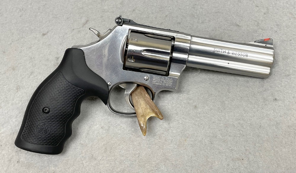 *VERY NICE* SMITH & WESSON 686 (686-6), 357 Distinguished Combat Magnum-img-1