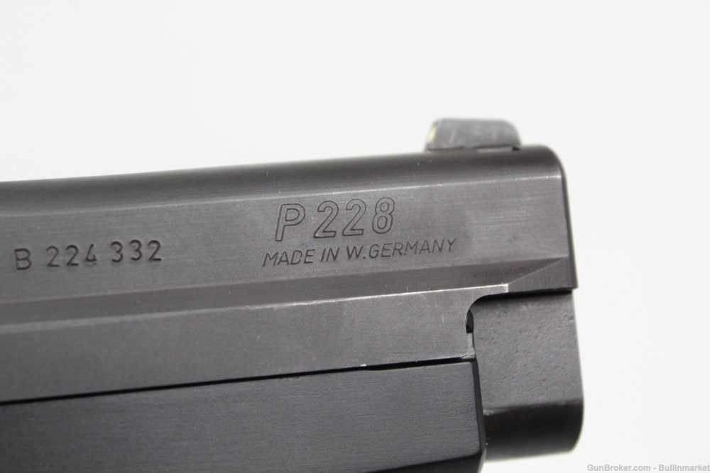 West German SIG Sauer P228 Compact 9mm Semi Auto Pistol w/ Original Box-img-19