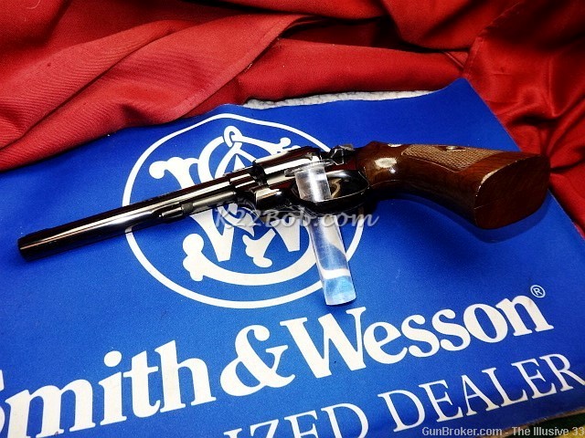 Rare Near Mint Smith & Wesson S&W K-22 Masterpiece 4 screw Revolver in Box -img-8