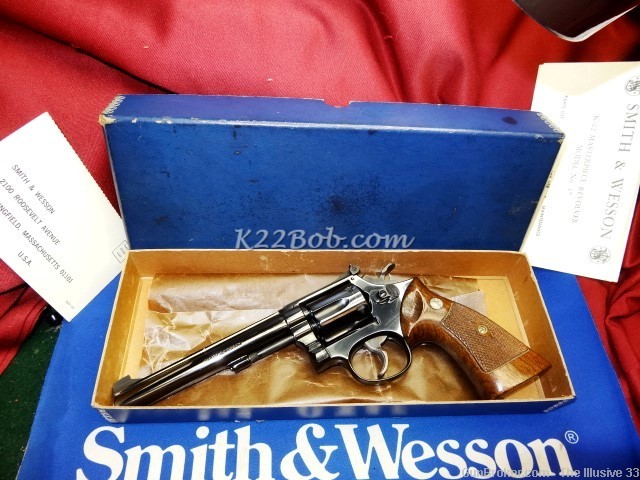 Rare Near Mint Smith & Wesson S&W K-22 Masterpiece 4 screw Revolver in Box -img-0