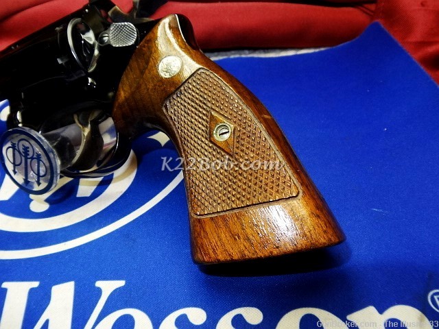 Rare Near Mint Smith & Wesson S&W K-22 Masterpiece 4 screw Revolver in Box -img-4