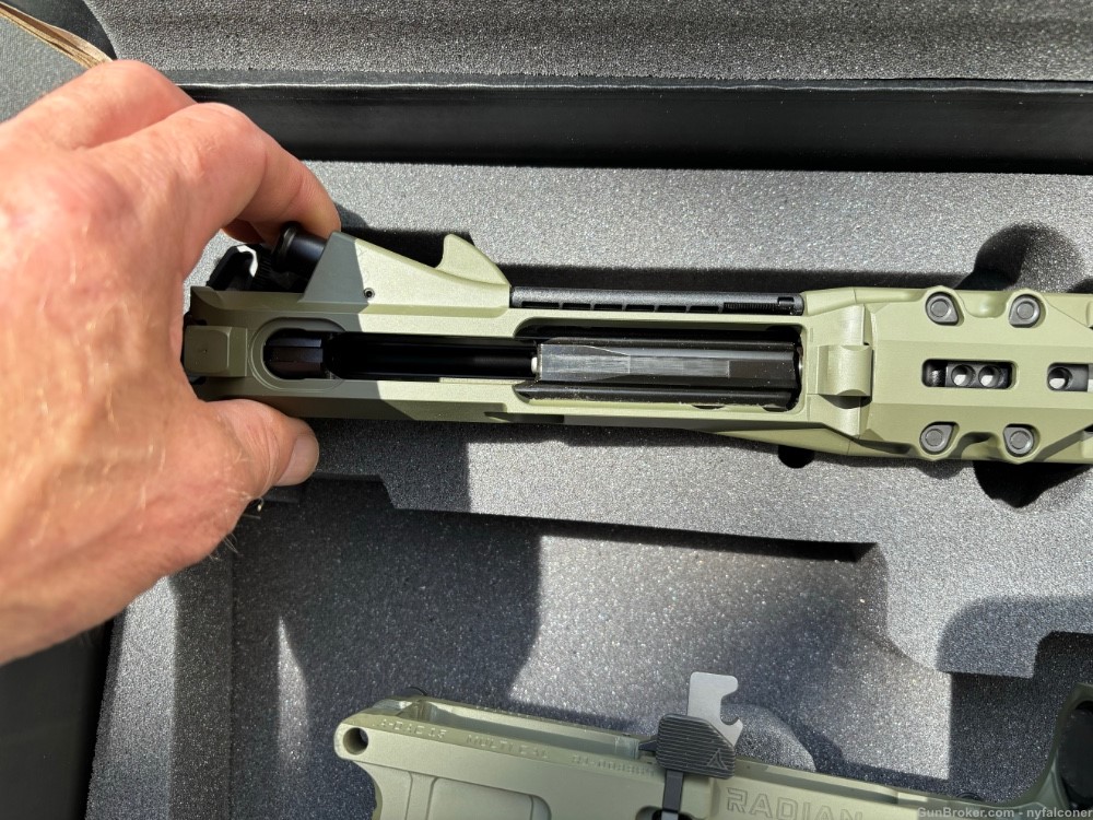 New unfired Radian Model1 AR pistol 300 blackout -img-2