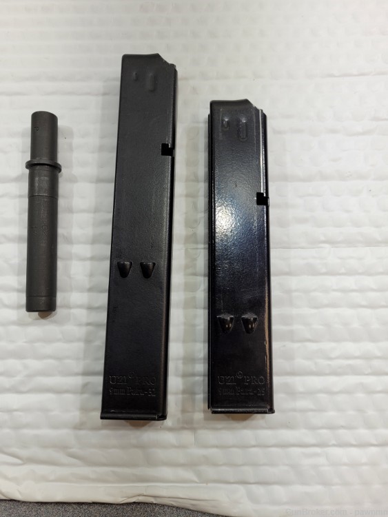 Authentic 9MM 4.5" Uzi Barrel w/ IWI 25 & 32 Rd Mags + Case-img-3